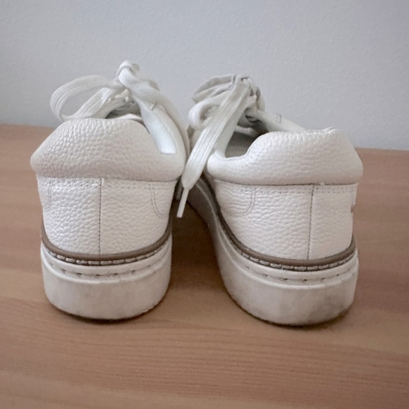 Vince Camuto Sneakers - Picture 3 of 6